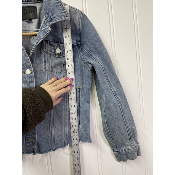 BlankNYC Women's Destructed Jean Jacket Size Medium Low Rider‎ - Picture 10 of 10